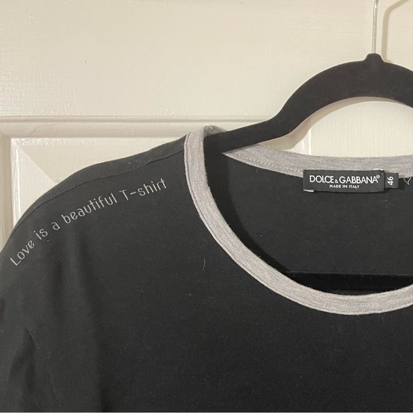 Dolce & Gabbana “Love is a beautiful T-shirt” - Picture 2 of 6